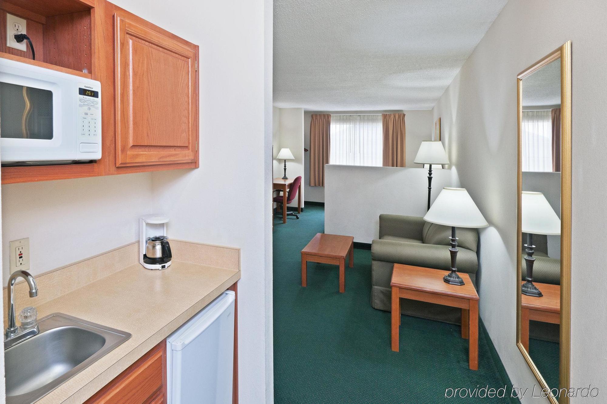Holiday Inn Express Hotel & Suites Vinita By Ihg Habitación foto