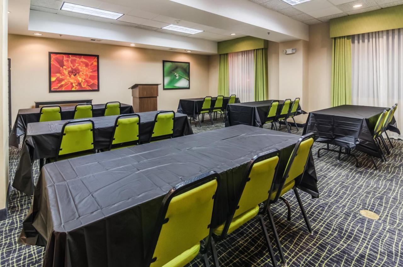 Holiday Inn Express Hotel & Suites Vinita By Ihg Exterior foto